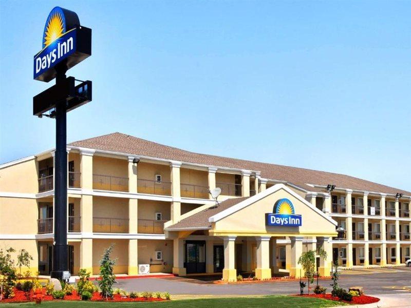 Days Inn By Wyndham Oklahoma City/Moore Exterior foto